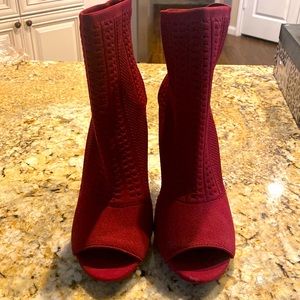 Burgundy knit booties